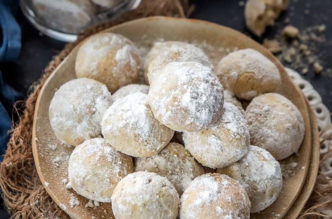 Spread the Love this Valentine’s Day with Delectable Wedding Cookies